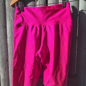 Electric Yoga Hot Pink Knee-Length Leggings | Size XS/S | High-Waist Athleisure
